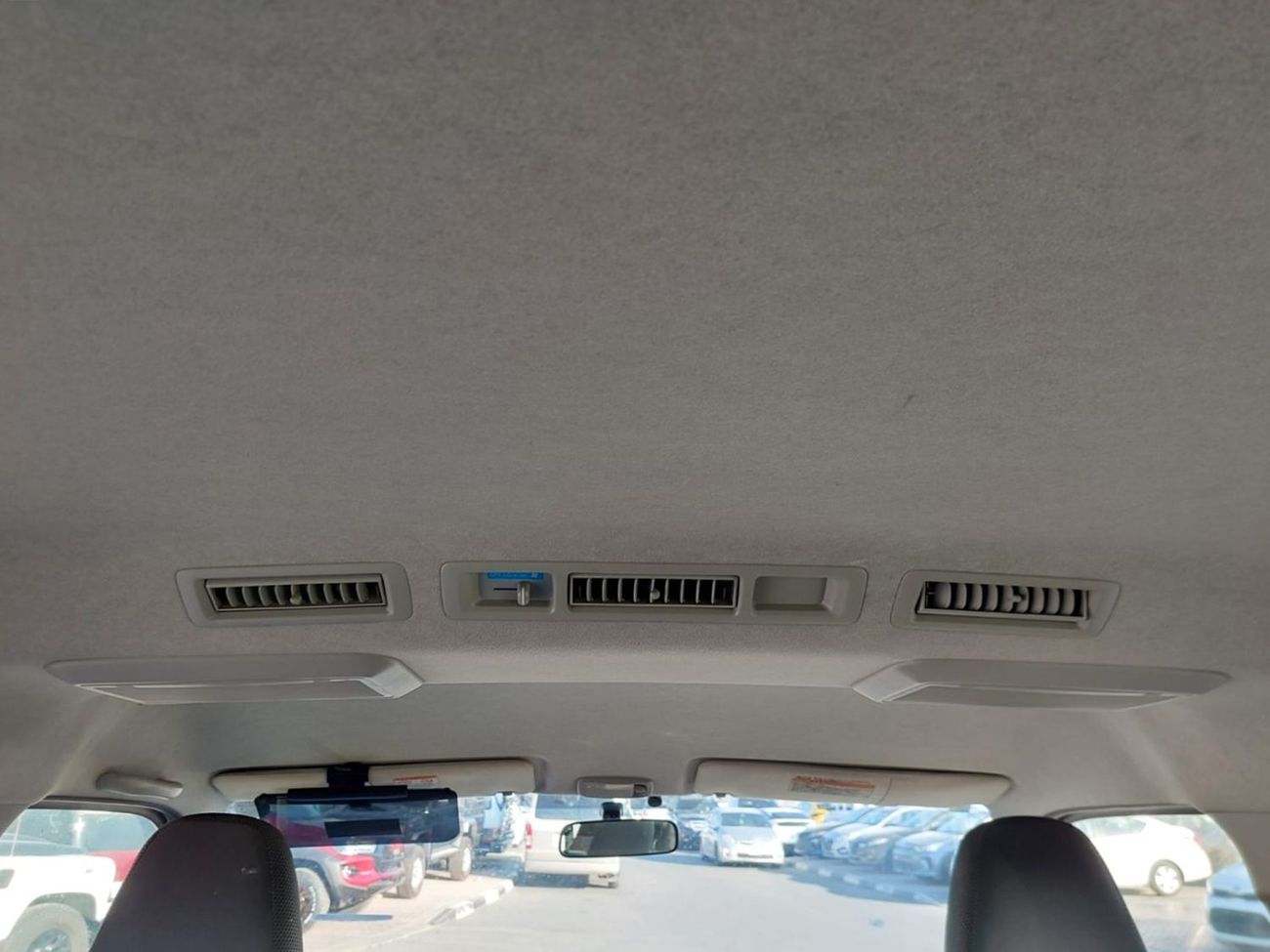 Toyota Hiace TOYOTA HIACE COMMUTER VAN RHD 2013 MODEL 2.7 L PETROL AUTOMATIC(PM32888)