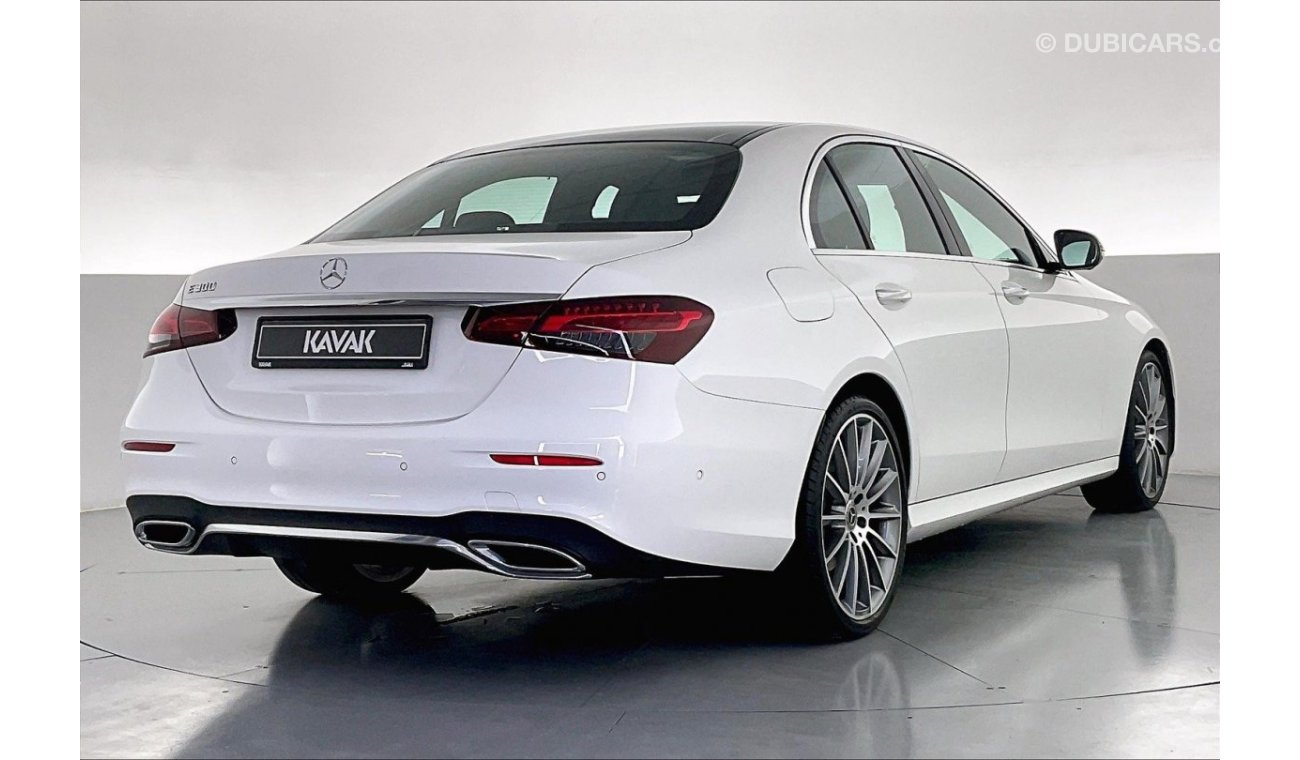 مرسيدس بنز E300 Premium (AMG Line) | سنة ضمان مجانية | نسبة التمويل 1.99% | خالية من أضرار الفيضانات