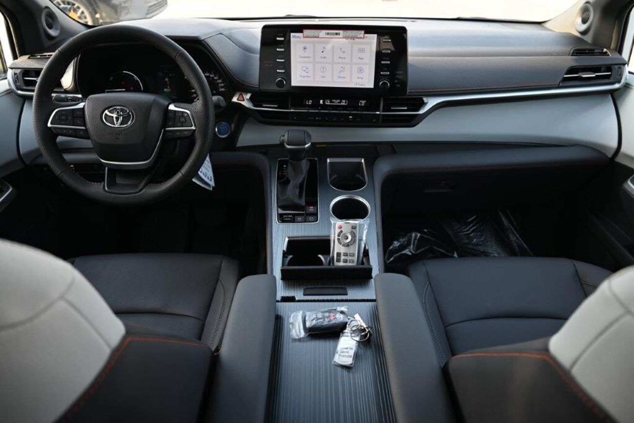 Toyota Sienna XSE Tech Pack 2.5L E-AWD 7-Seater Automatic