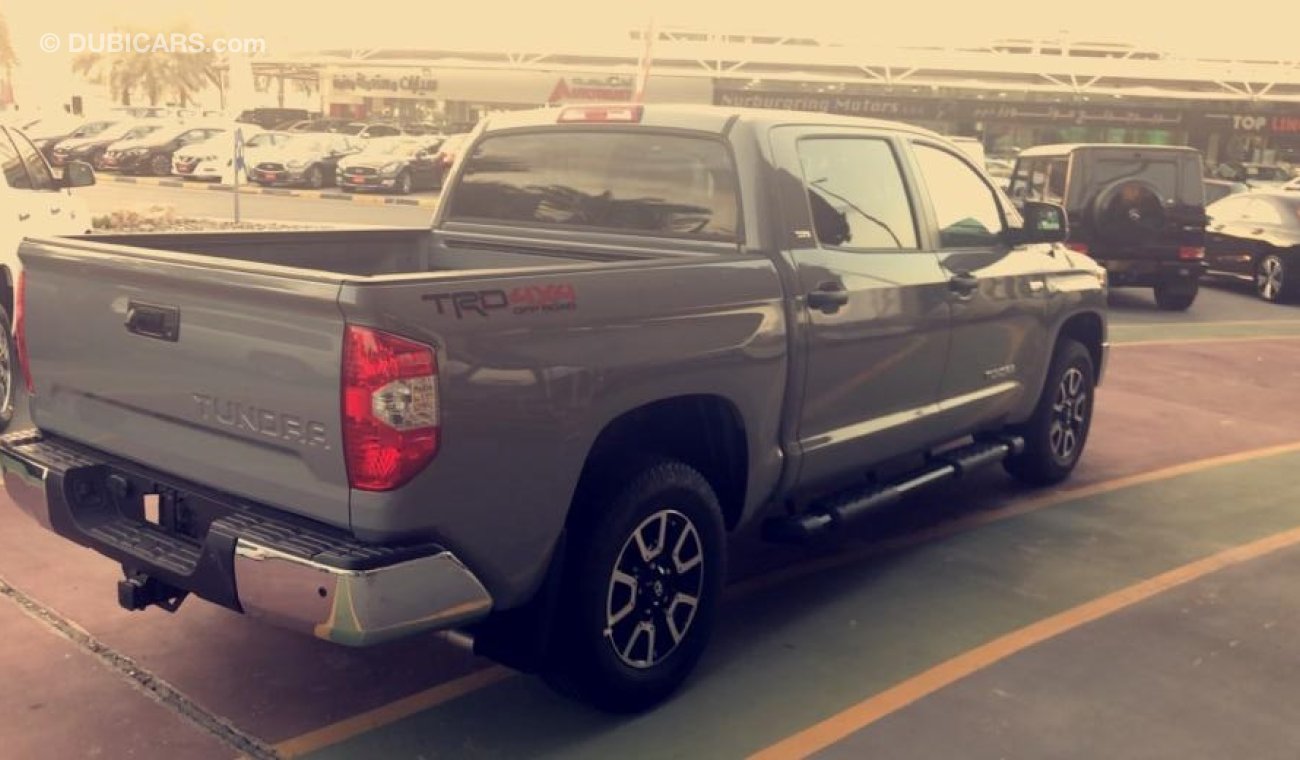 Toyota Tundra CREWMAX TRD 4X4