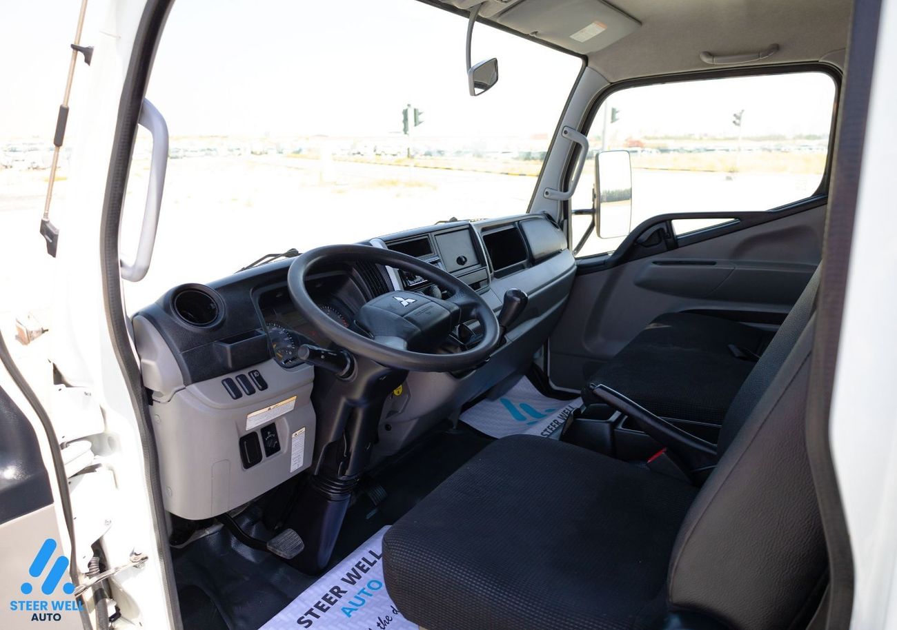 Mitsubishi Fuso Canter 2021 Fuso Pick Up with Dry Box 3.0L - Like New Condition - GCC - Book Now!