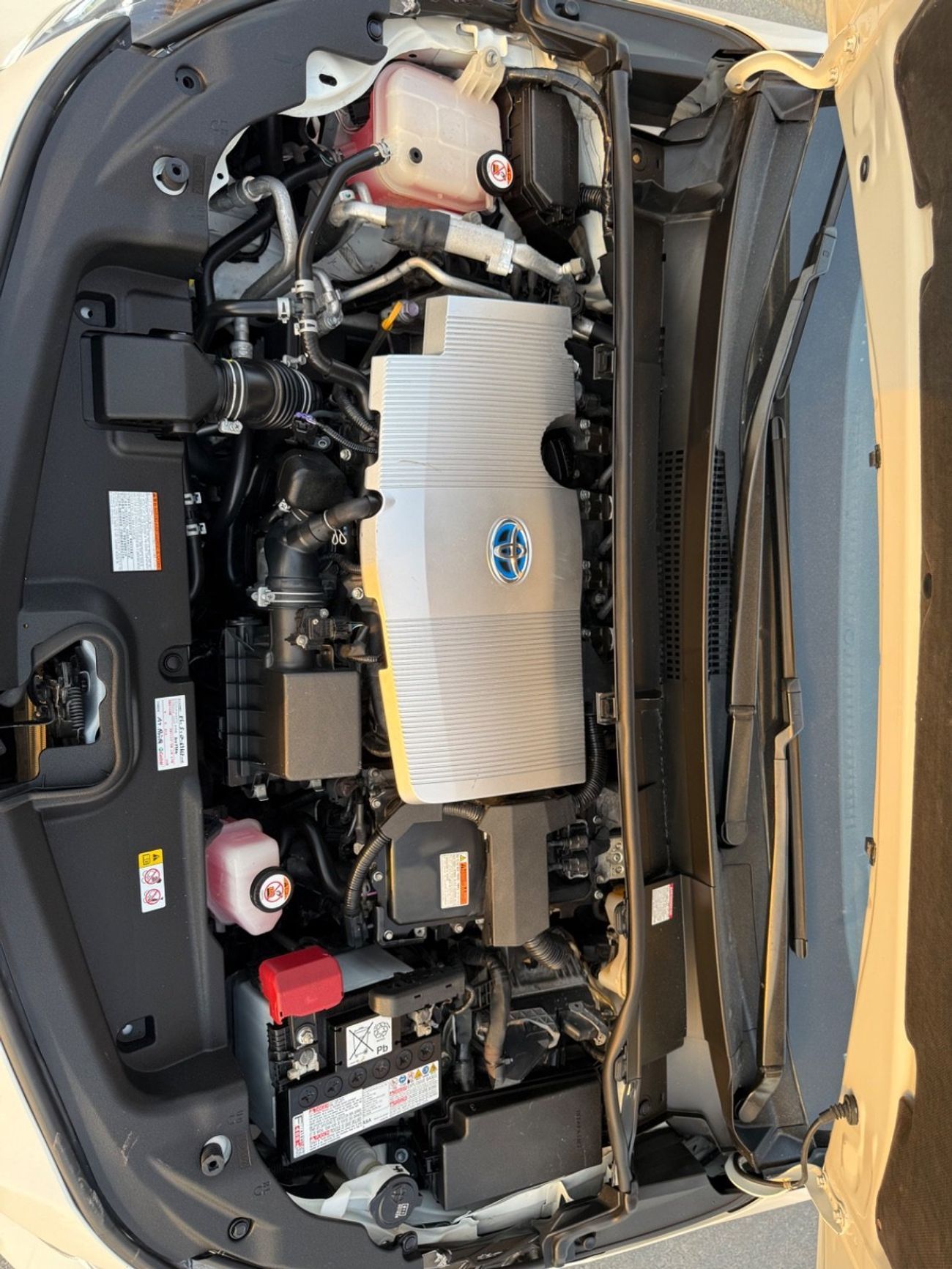 Toyota Prius Iconic 1.8L 2020 PRIME 1.8L PLUGIN HYBRID CANADA SPEC