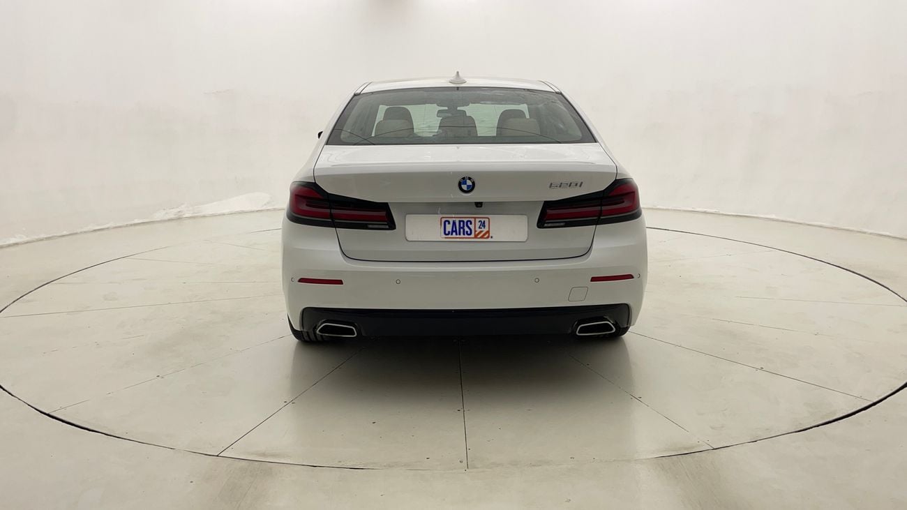 بي أم دبليو 520i JOY EDITION 2 | بدون دفعة مقدمة | اختبار القيادة في المنزل