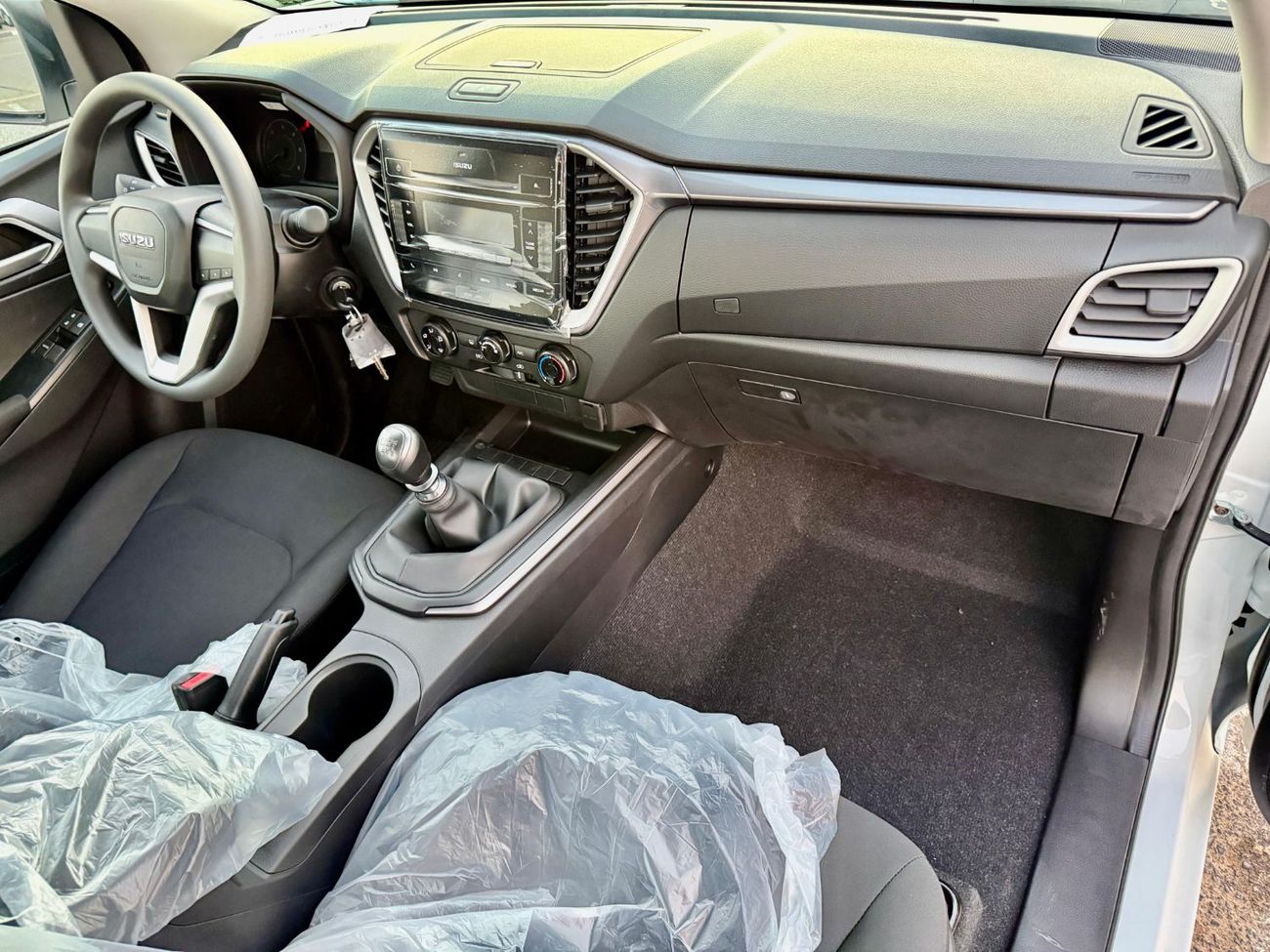 Isuzu DMax ISUZZ -D-MAX - SiNGLE CAB - 4x2 - 1.9L - DiESEL - WHITE