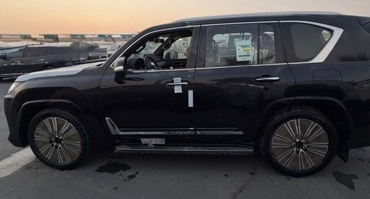 لكزس LX 700h 2025 Lexus LX700h Signature 3.5L AT Hybrid (with Auto park)