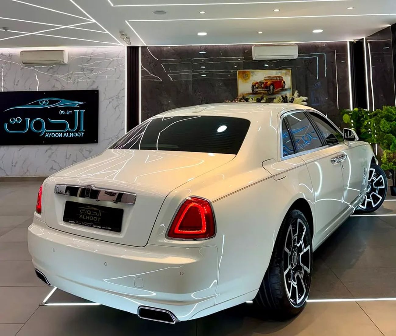 Rolls-Royce Ghost ELITE VIP V12 || F.S.H AT || GCC || LUXURY INTERIOR || TIERS