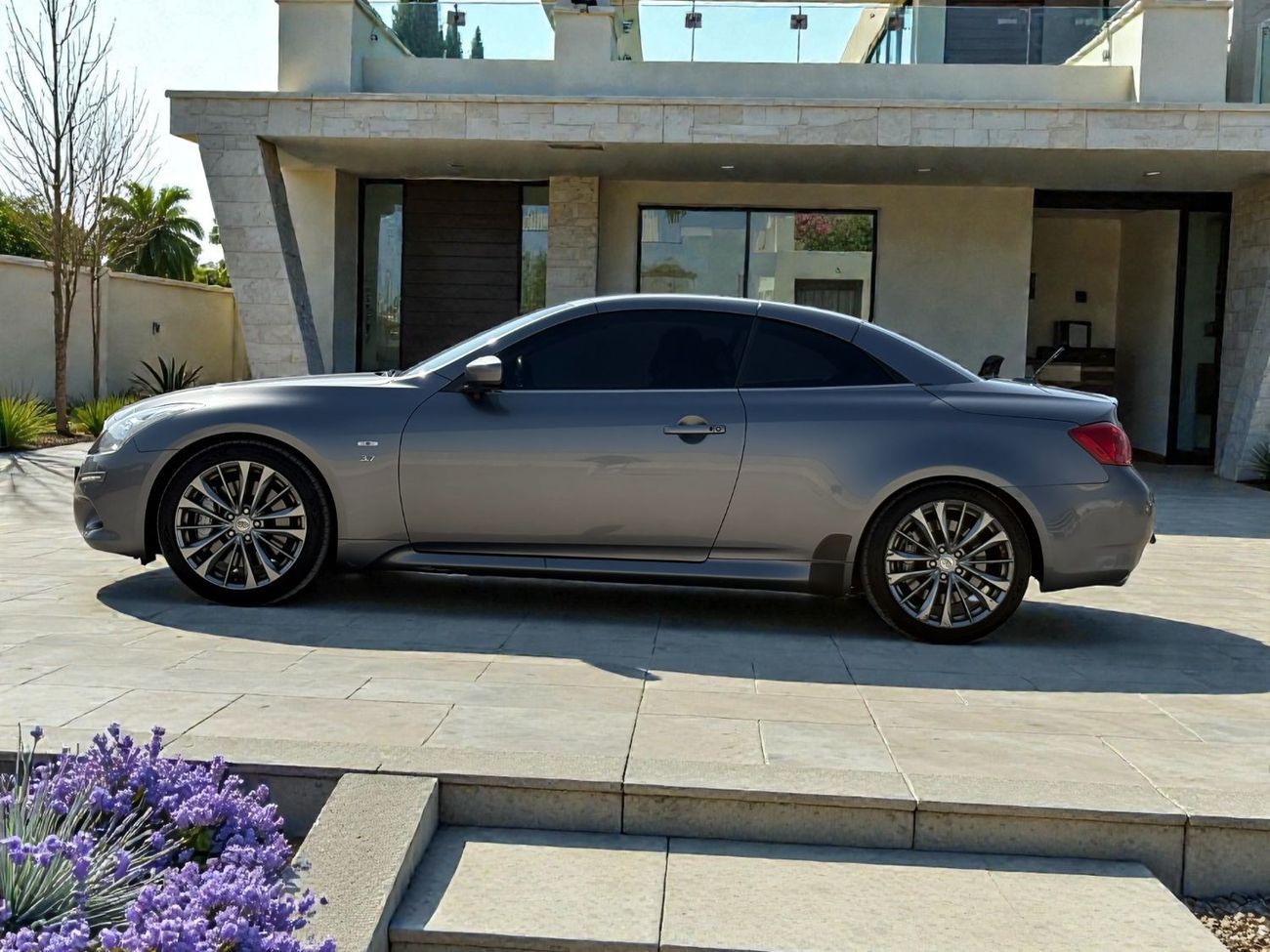 إنفينيتي Q60 Q60 CONVERTIBLE 3.7L V6 A/T | 2016 | GCC SPECS