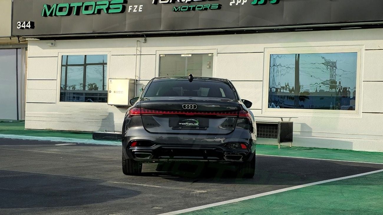 Audi A5 ( Only For Export ) 2025 AUDI A5L S-Line 2.0T I4 FWD 0Km