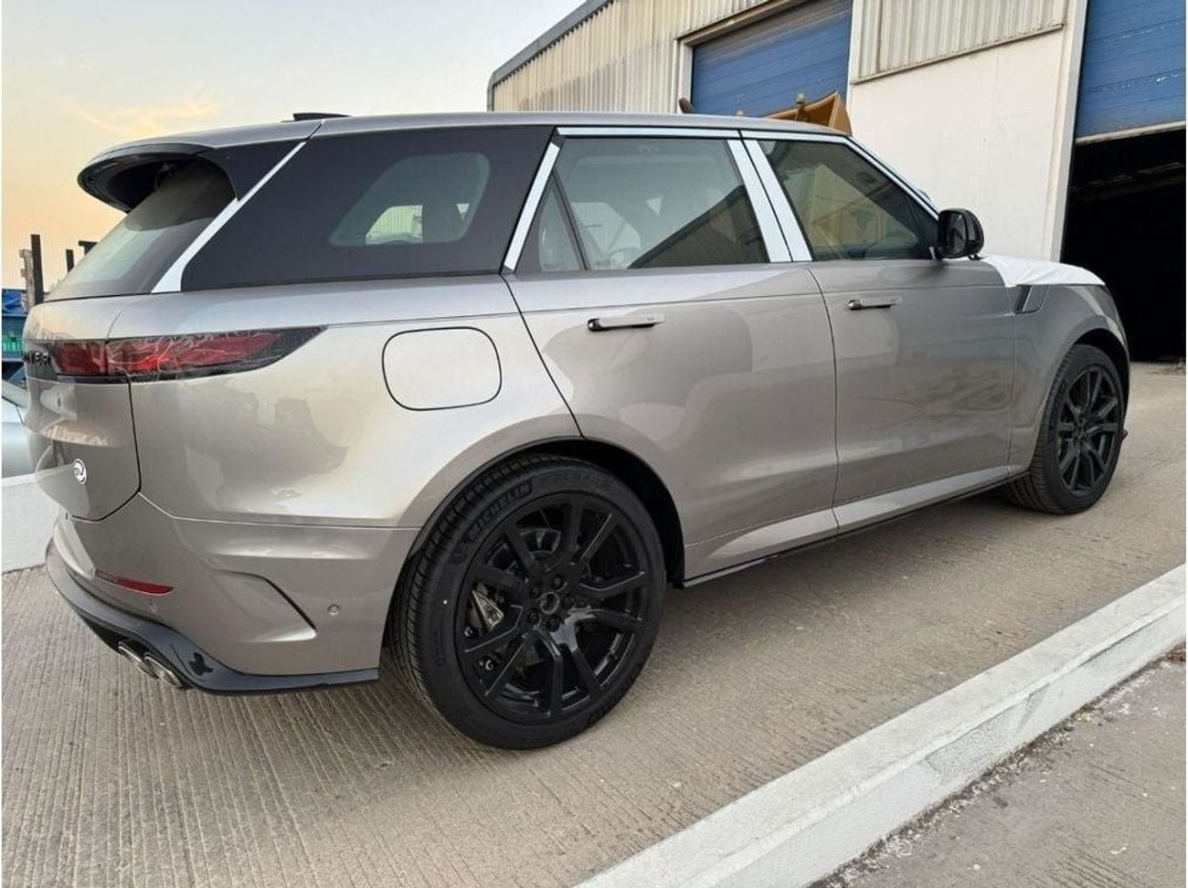 Land Rover Range Rover Sport RANGE ROVER SPORT L461 4.4 V8 P8S AWD 5DR SWB SV 635PS AUTO