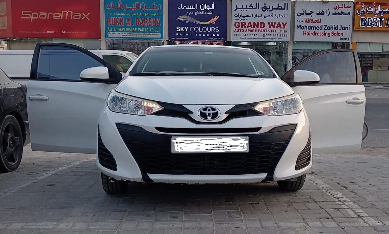 تويوتا يارس SE+