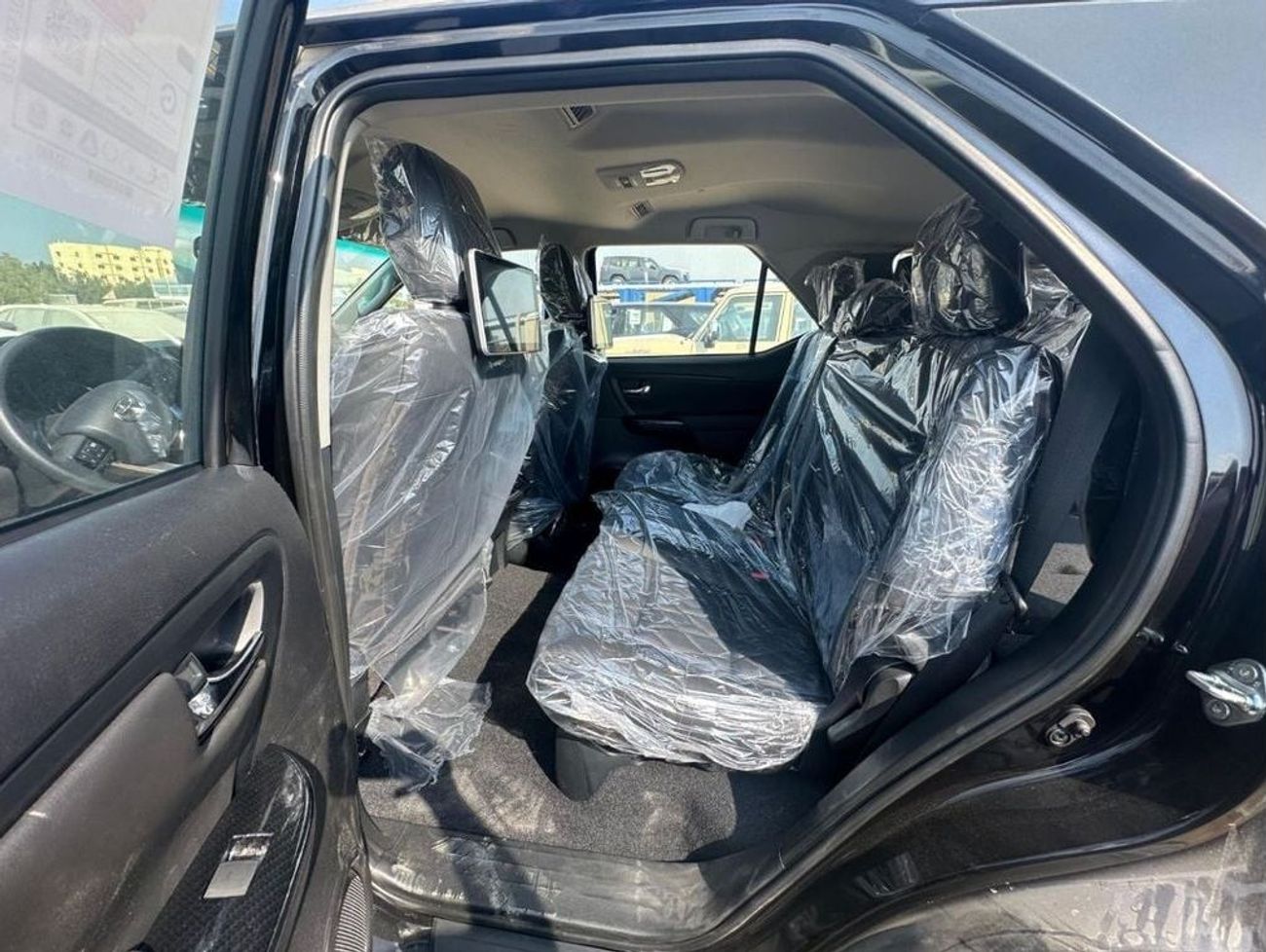 تويوتا فورتونر 2.7L VX 4WD Petrol