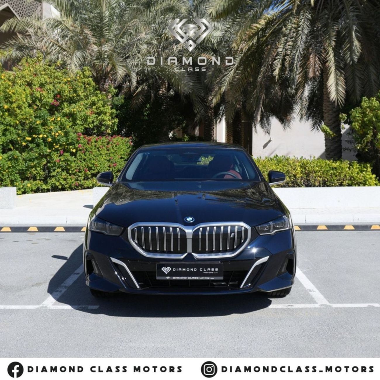 بي أم دبليو i5 BMW i5 eDrive 35L Panoramic M kit Brand New Zero Km for UAE Registration