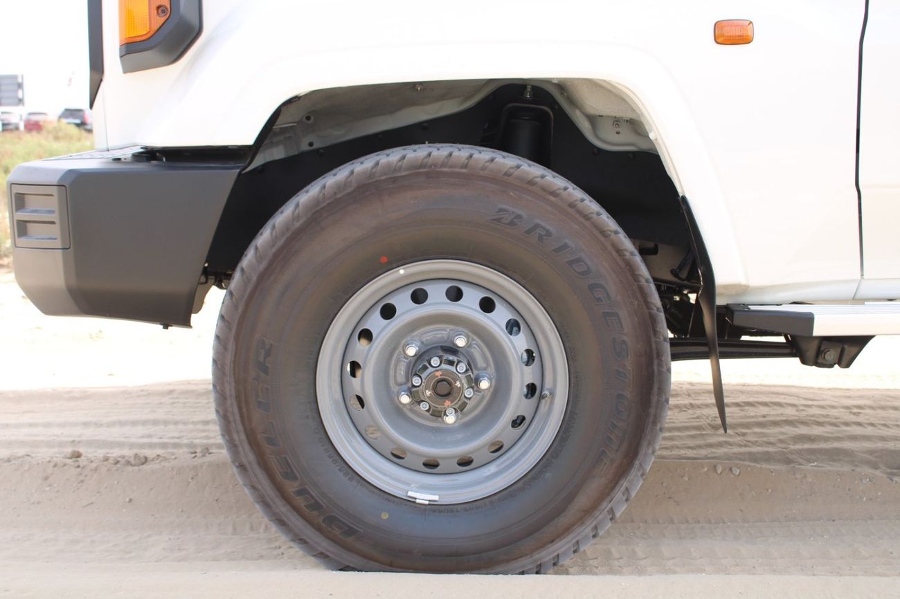 تويوتا لاند كروزر بيك آب TOYOTA LC79 2.8L DIESEL DOUBLE CAB STD DL-E AUTO