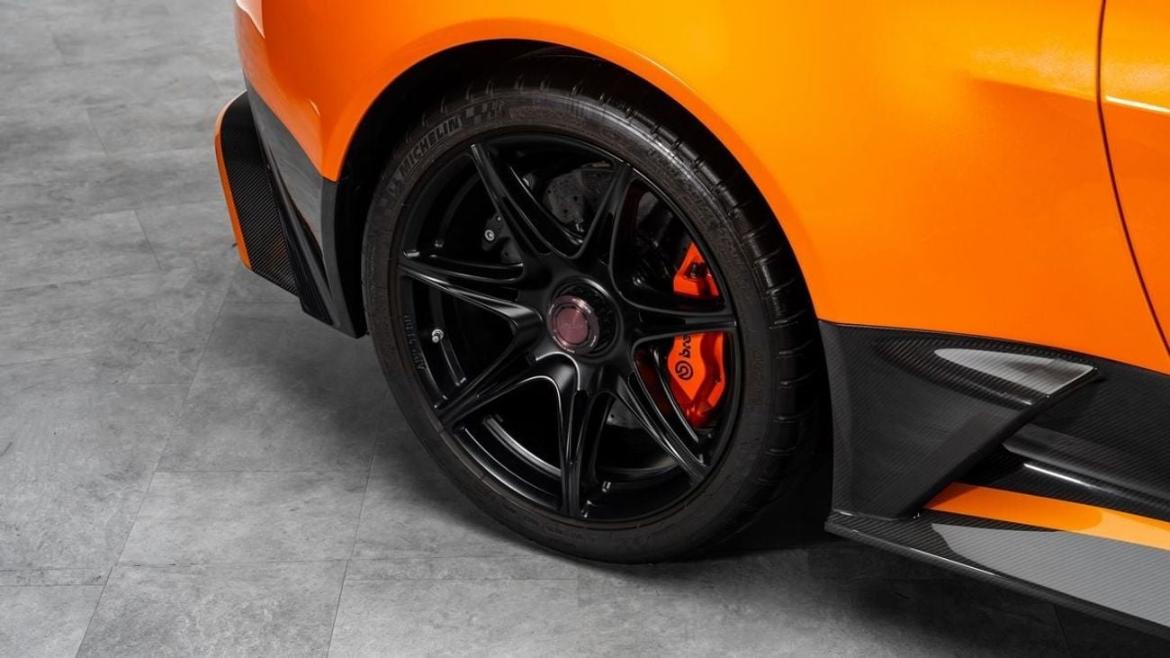 أستون مارتن فانتيج GT12