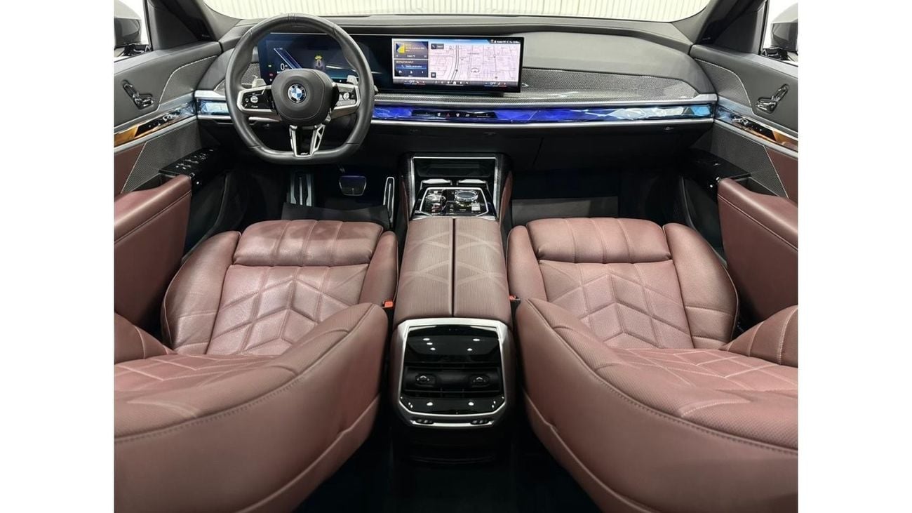 BMW 735 2023 BMW 735i M-Kit , Aug 2027 Agency Warranty  ,Full Agency Service HIstory, GCC