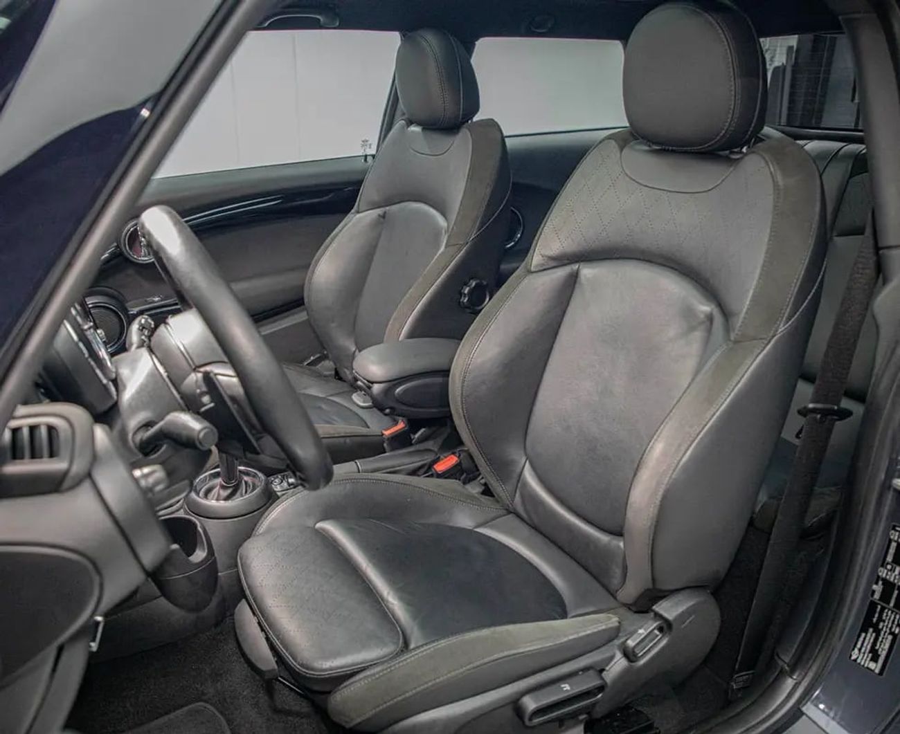 ميني كوبر S 2.0L (4 Seater)