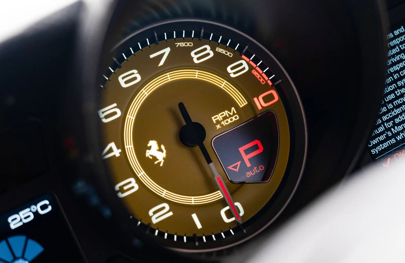 فيراري 812 كومبيتيزون 6.5L V12 Naturally Aspirated Engine