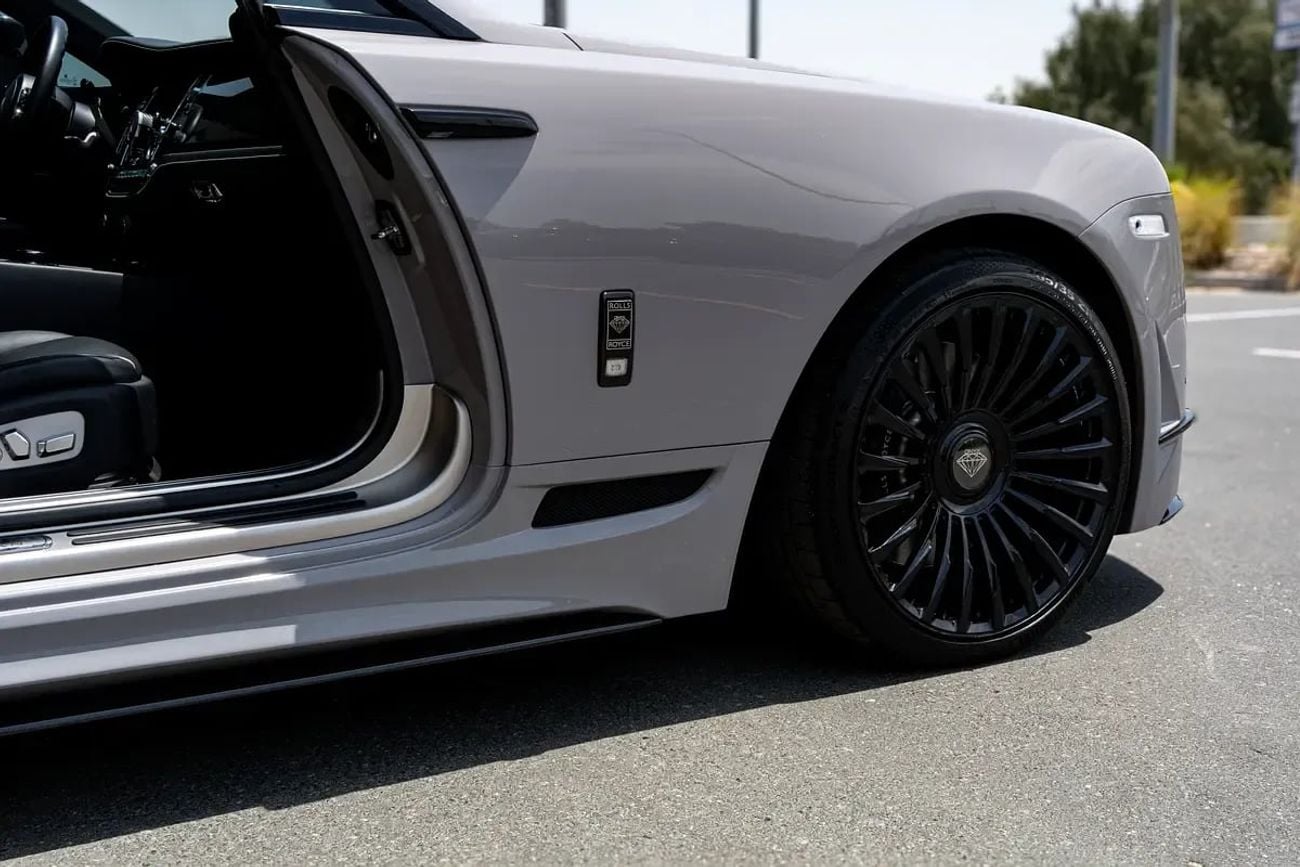 رولز رويس داون Rolls-Royce Dawn Black Badge 2021