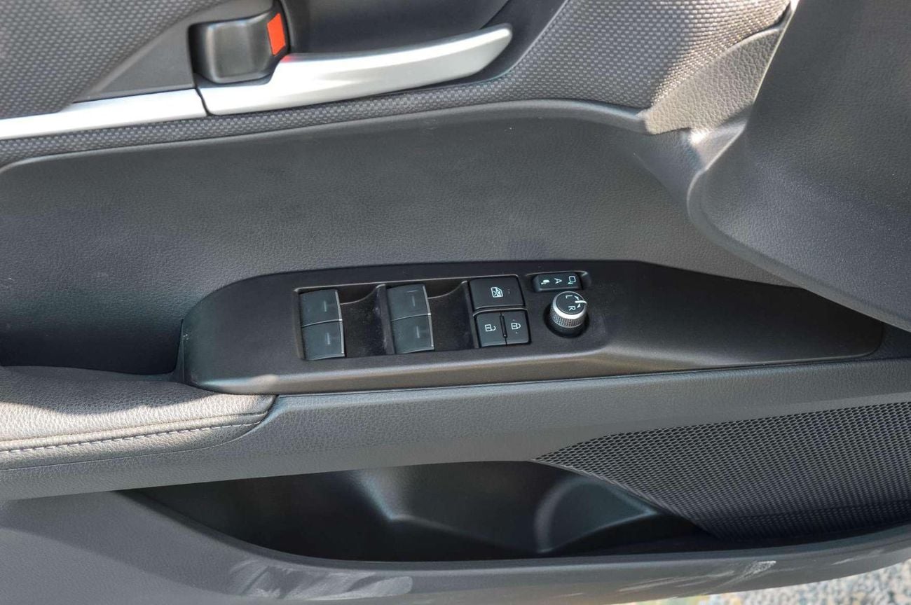 تويوتا كامري TOYOTA CAMRY LE 2.5L FWD PETROL SEDAN 2026