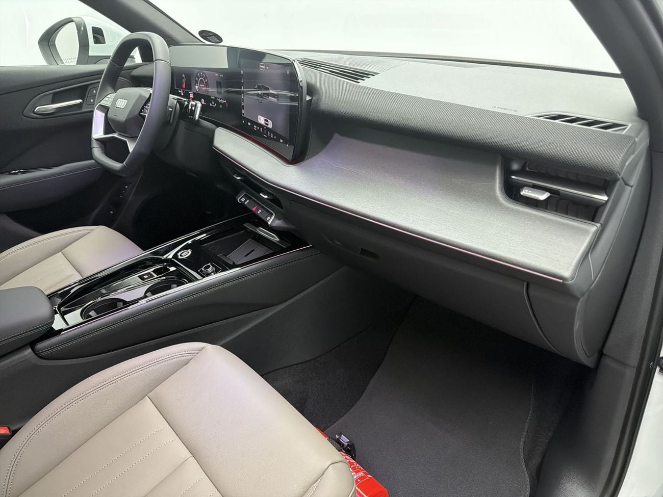 Audi Q3 Q3 SUV TFSI 150hp Progress Edition (Ref# 23211)