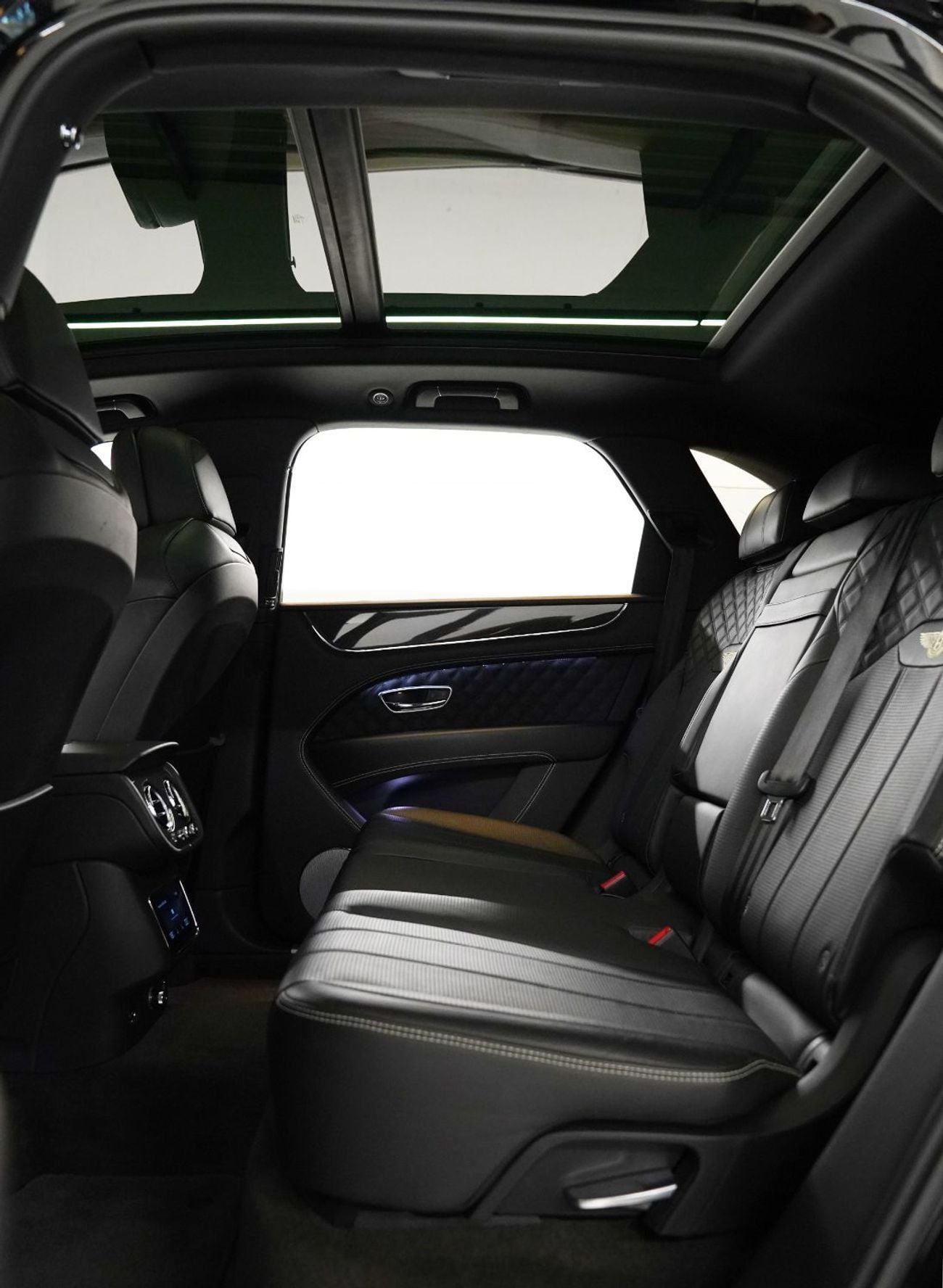 Bentley Bentayga Bentayga 4.0T 2021 Bentley Mulliner Blackline, Warranty, Full Bentley Service History, Fully Loaded,