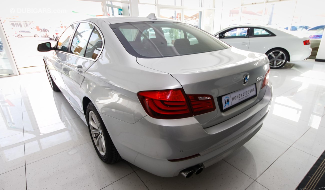 BMW 523i i