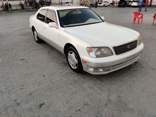 لكزس LS 400 1998 model American specs low mileage