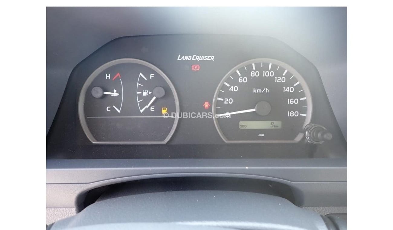 Toyota Land Cruiser Pick Up 2023 Toyota Land Cruiser Pickup 4.2L V6 Diesel Double Cab