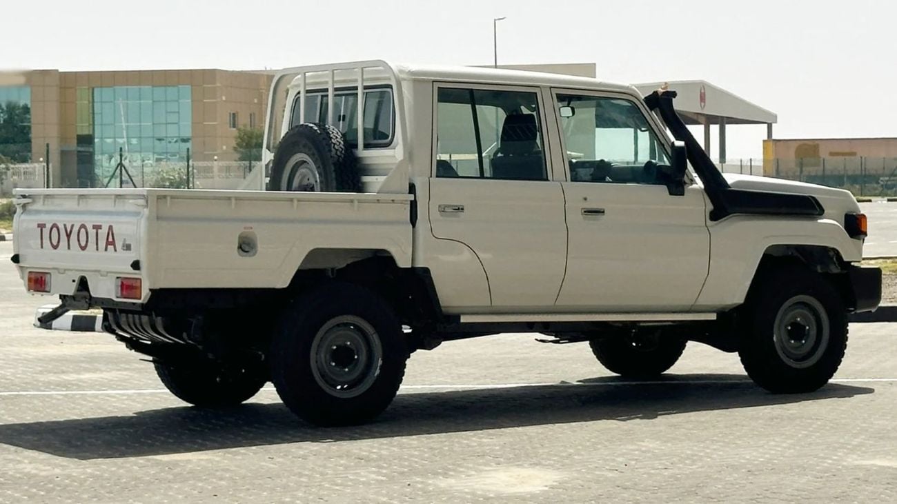 تويوتا لاند كروزر بيك آب TOYOTA Land Cruiser DC 4.2 MT 2025 basic