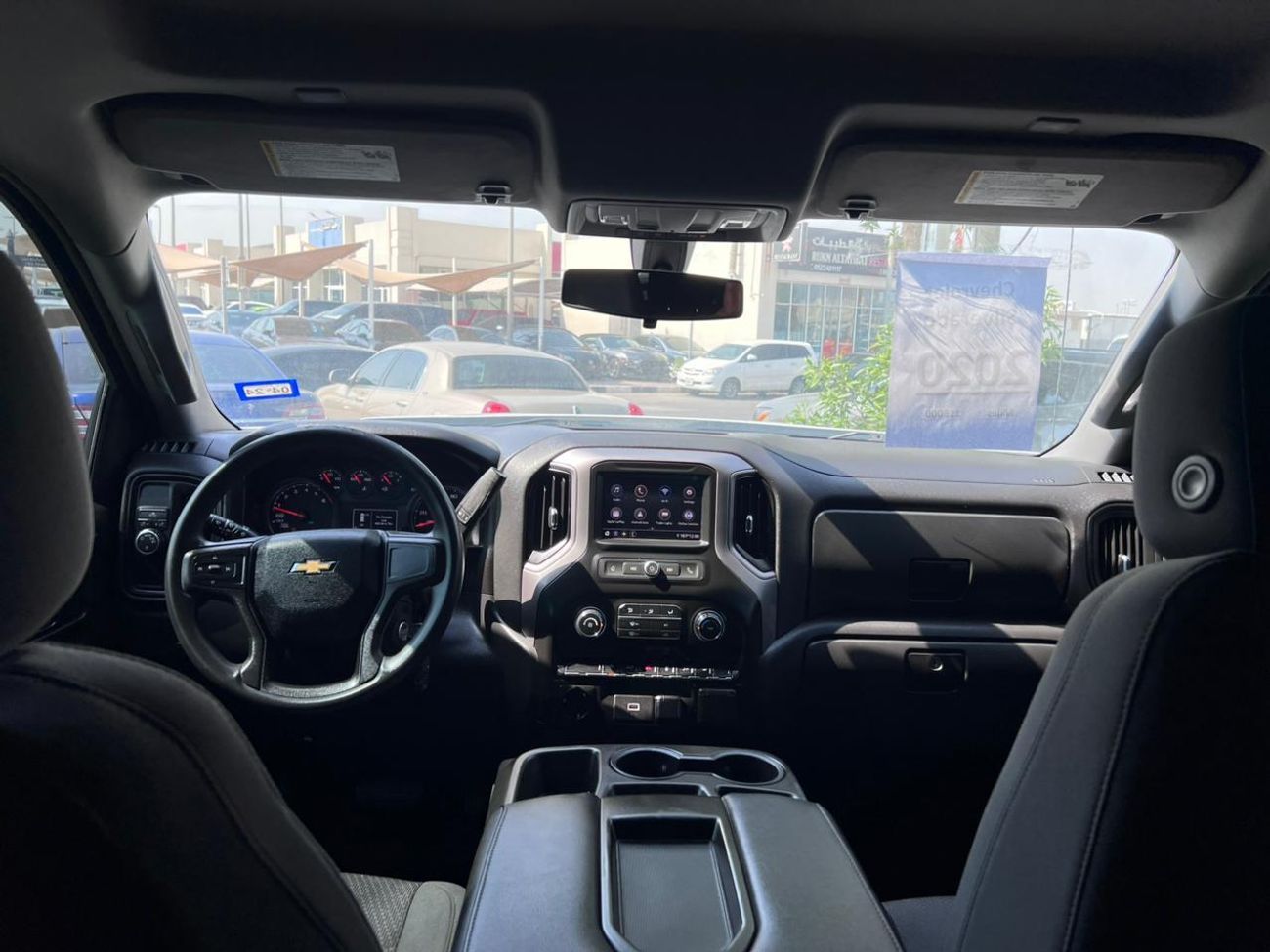 شيفروليه سيلفارادو Very clean car low mileage 4 cylinder turbo