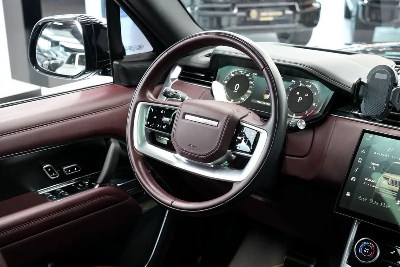 Land Rover Range Rover AUTOBIOGRAPHY P530 LWB 4.4L P530 | GCC 49k km | V8 Agency Warranty | Service Contract Histo