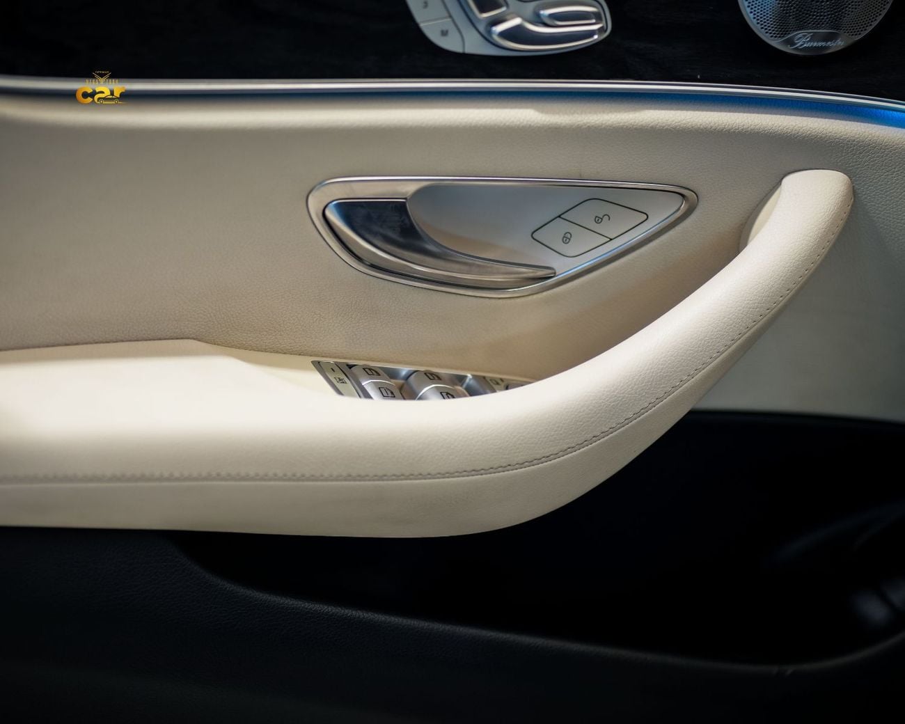 مرسيدس بنز E300