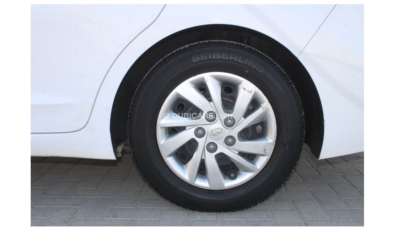 Hyundai Elantra GL Hyundai Elantra 2018 GCC in excellent condition without accidents