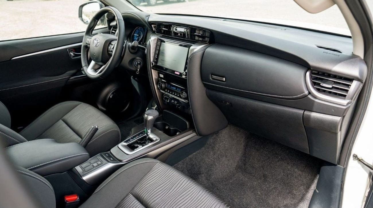 Toyota Fortuner Toyota Fortuner 2.4L Diesel 2025