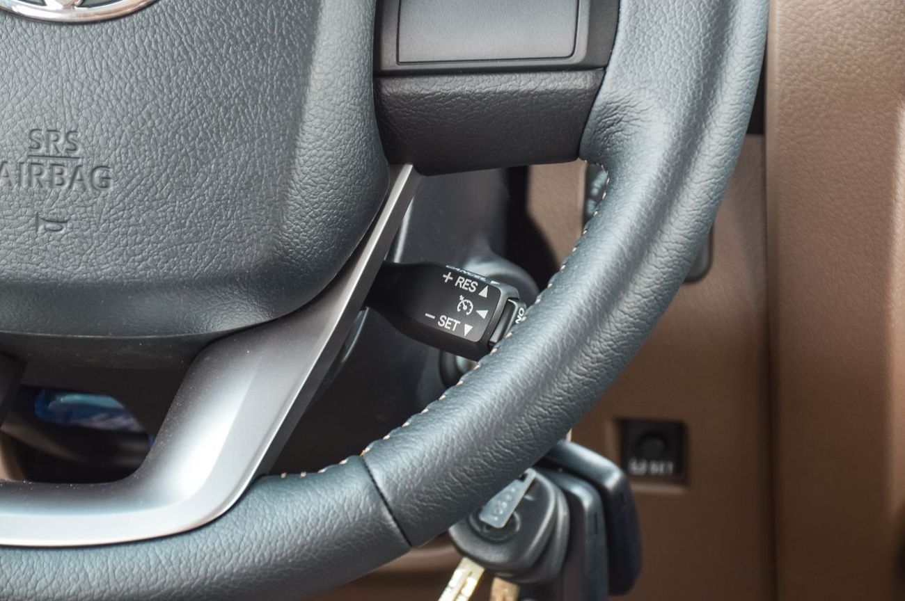 Toyota Land Cruiser 70 TOYOTA LAND CRUISER 76 4.0L 4WD 5DOOR AT SUV 2026