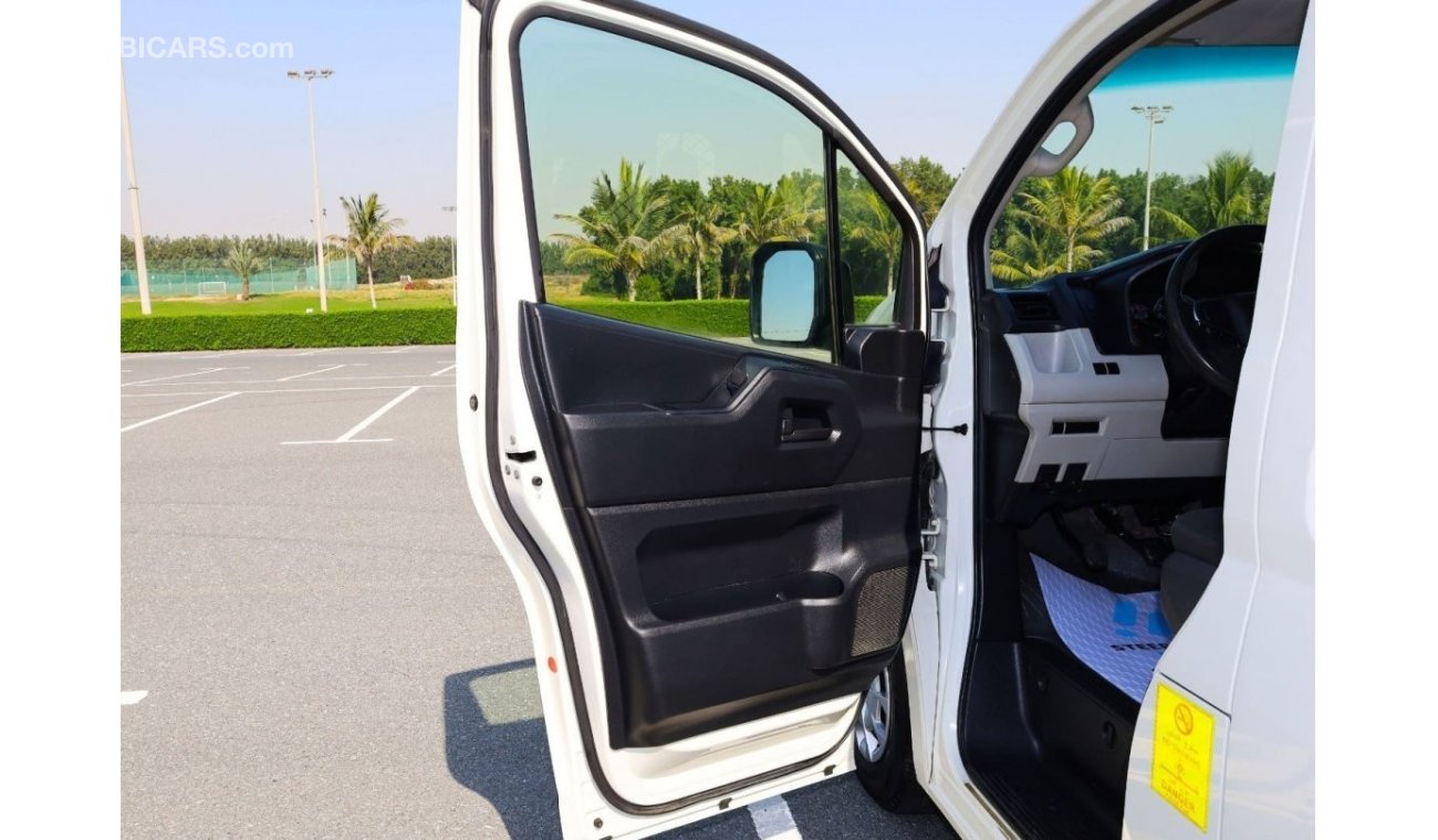 تويوتا هاياس 6-Seater Delivery Van V6 3.5L | Excellent Condition | GCC