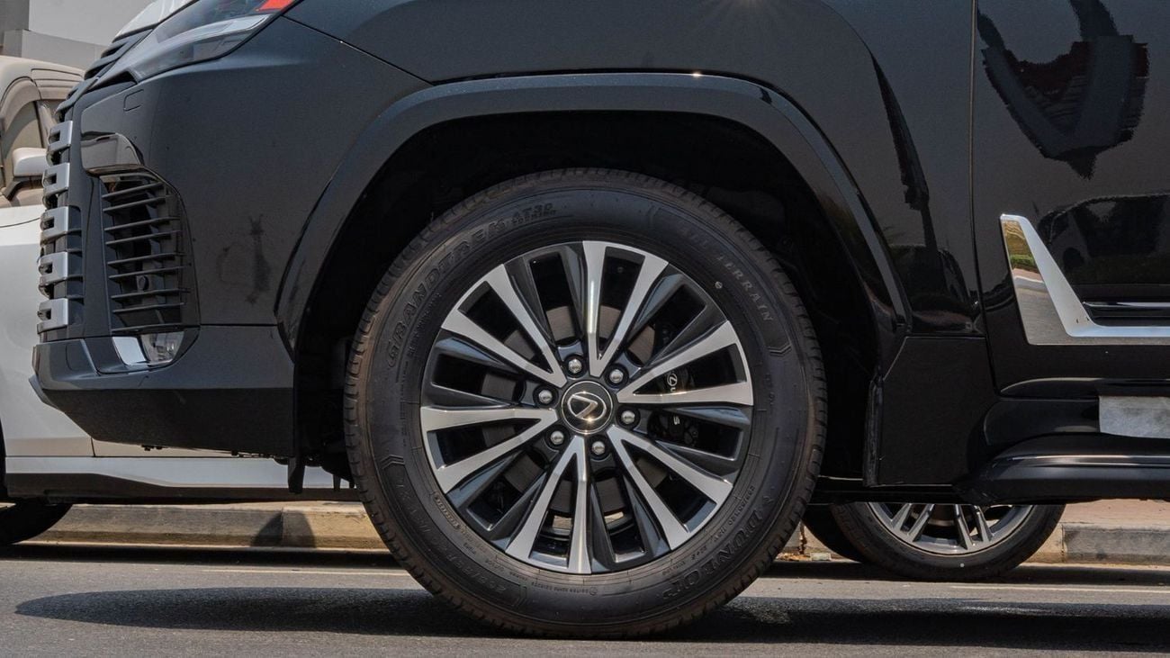 لكزس LX 700h 2025 Lexus LX700h Signature 3.5L AT Hybrid (Black) 5 Seats