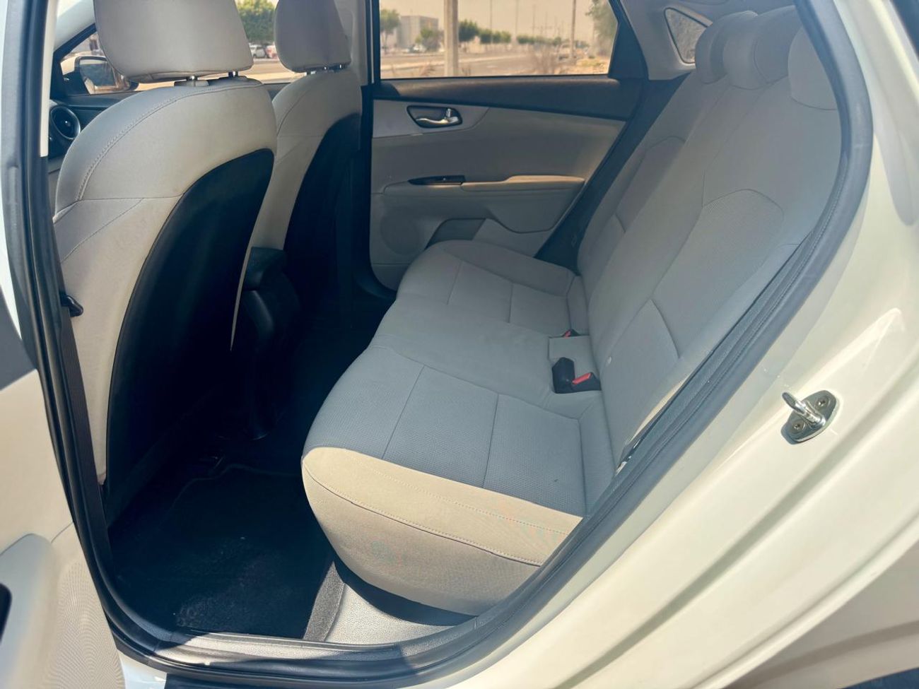 كيا سيراتو LX 1.6L Sedan