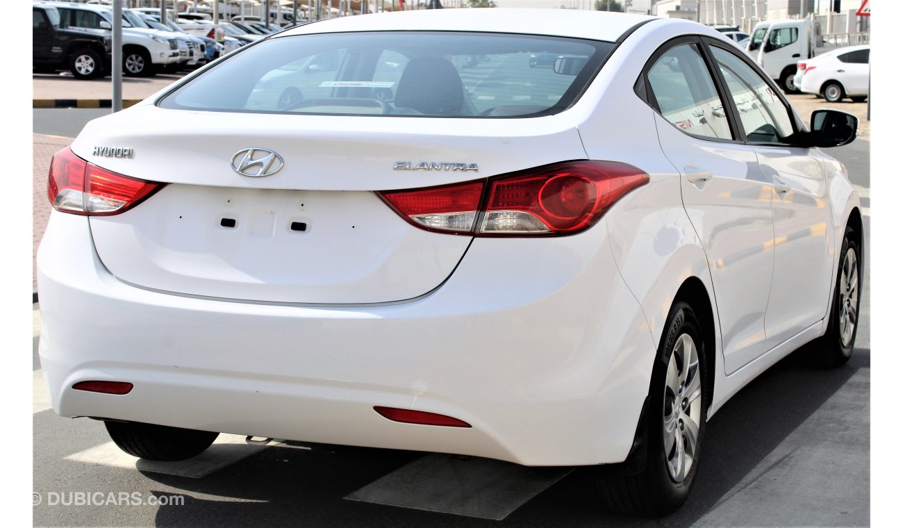 Hyundai Elantra Hyundai Elantra 2014 GCC 1.8 in excellent condition without paint without accidents, very clean from