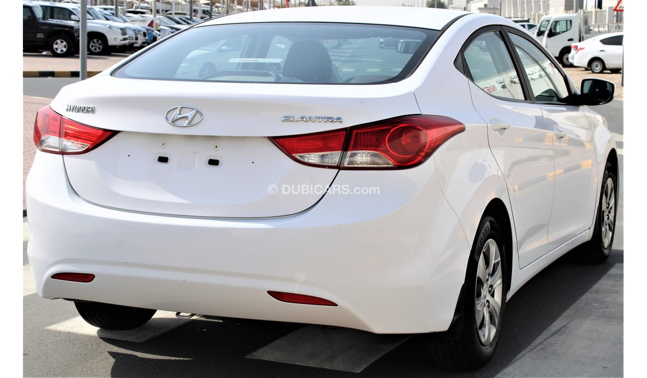 هيونداي إلانترا هيونداي إلنترا 2014 خليجي 1.8 بحالة ممتازة بدون صبغ بدون حوادث نظيفه جدا من الداخل والخارج
