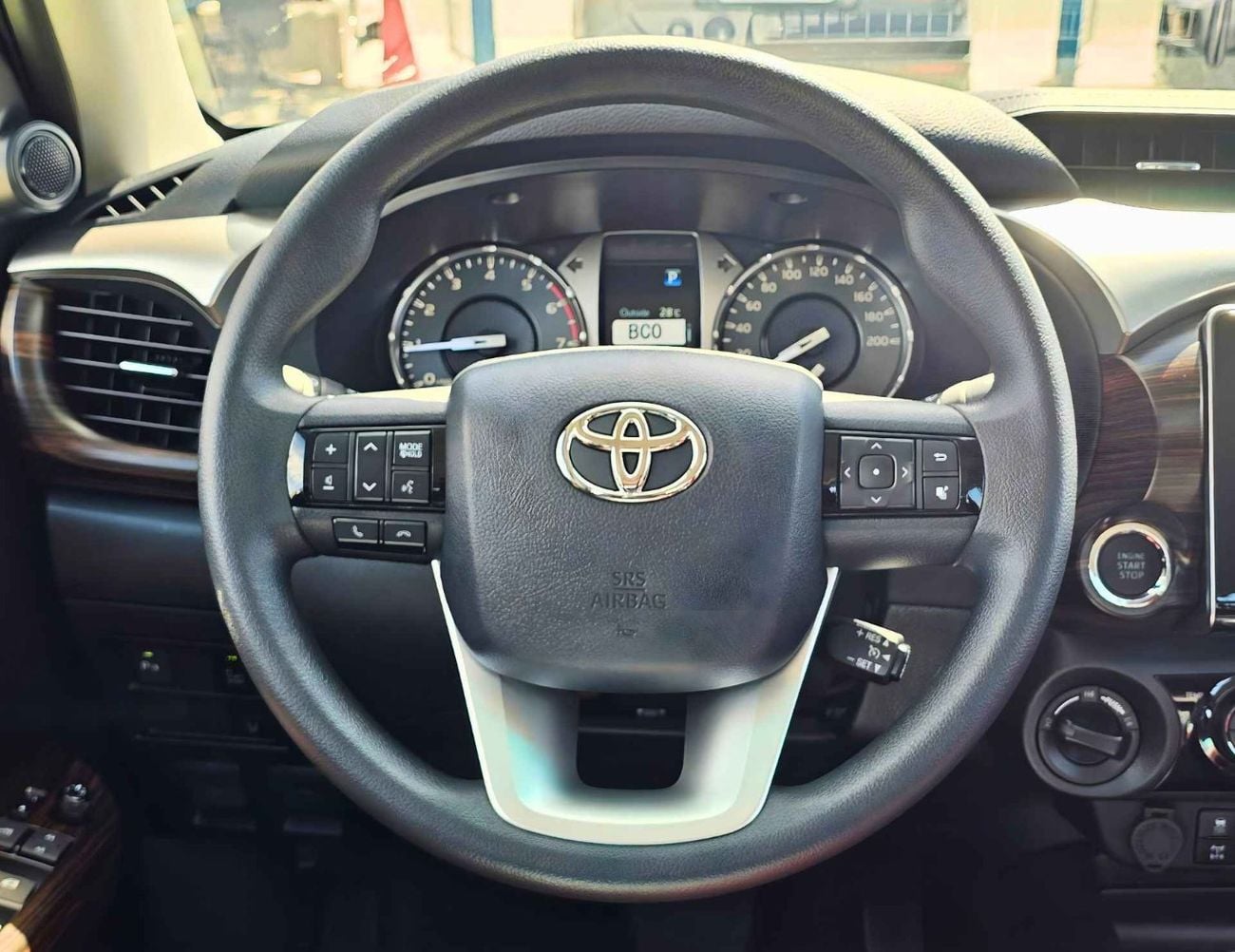تويوتا هيلوكس SR5 TRD 4.0L PETROL SR5 TRD || 4.0L PETROL V6 4WD | WOOD INTERIOR W VISOR | BLIND SPOT | DIFFLOCK | DVD+CAMERA | READY S