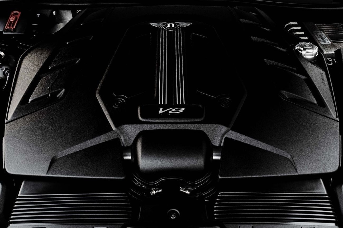 بنتلي بينتايجا V8 | 11,750 P.M  | 0% Downpayment | Full Bentley History!