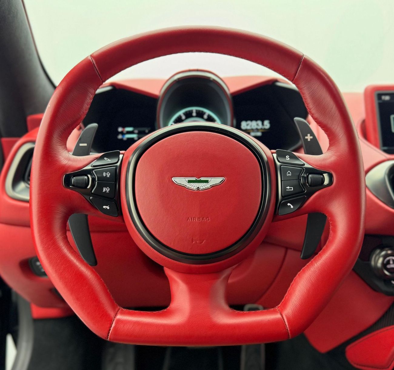 أستون مارتن فانتيج 2019 Aston Martin Vantage, Sep/25 Agency Warranty, Agency FSH, GCC