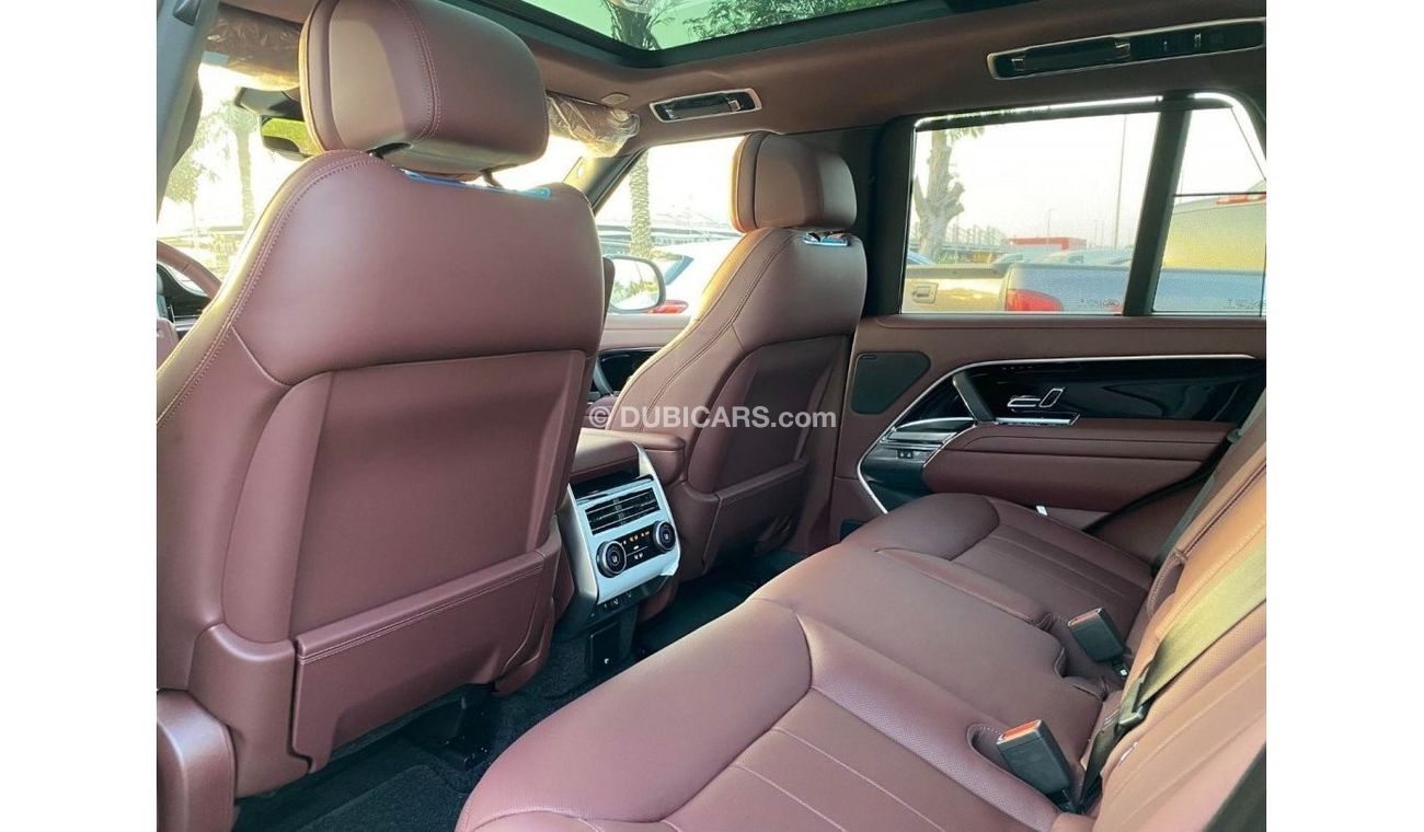 لاند روفر رينج روفر GCC SPEC UNDER WARRANTY AND SERVICE CONTRACT