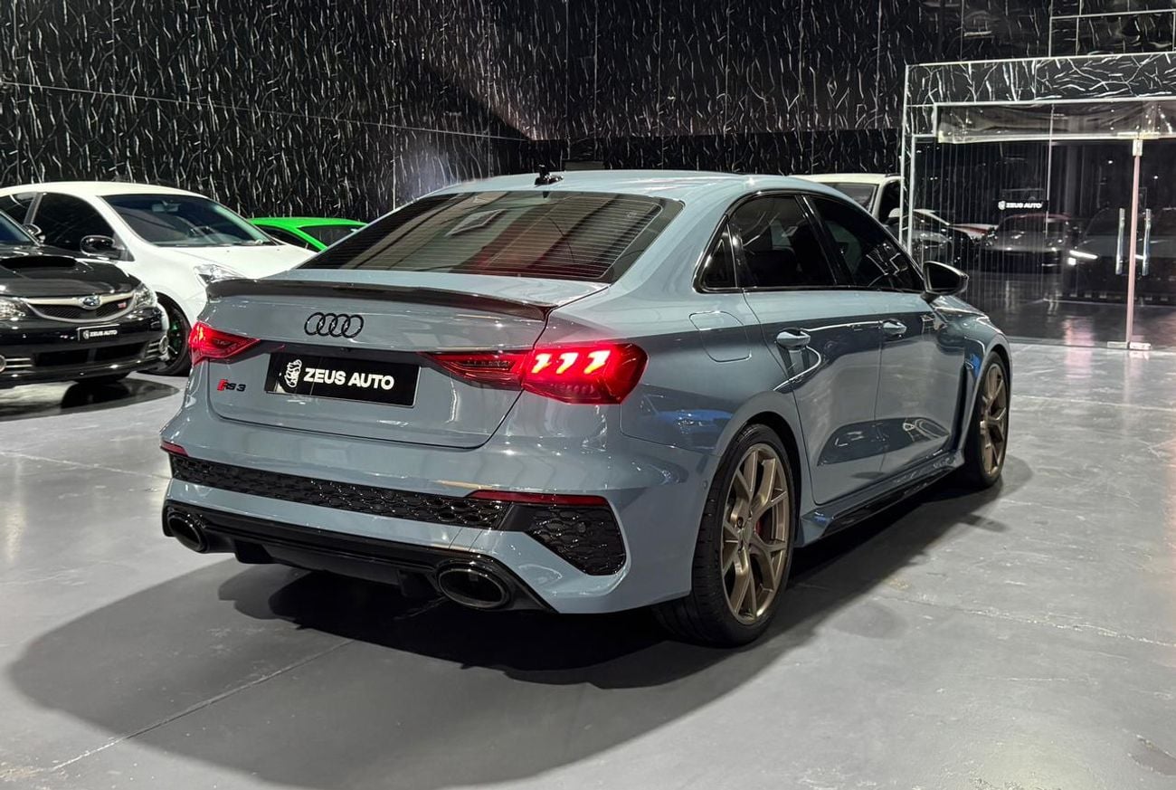 Audi RS3 quattro 2.5L Sedan