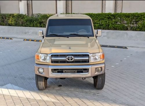 Toyota Land Cruiser LC76 LX Grade LHD 2.8L 1GD-FTV V4 Turbo Diesel Engine Manual Gear 4WD 5 Seats 5 Door