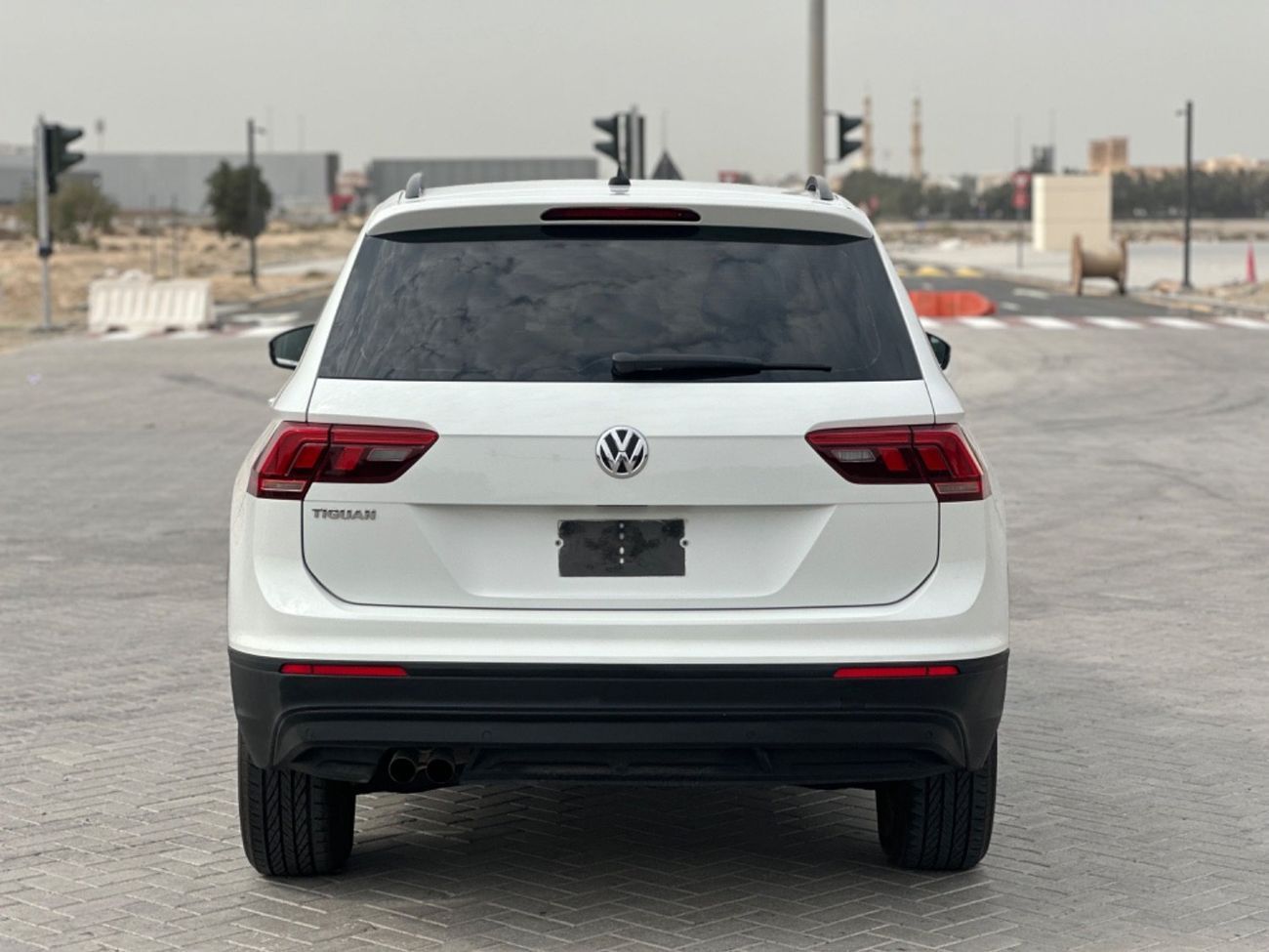 فولكس واجن تيجوان موديل 2018 خليجي حاله ممتازه من الداخل والخارج