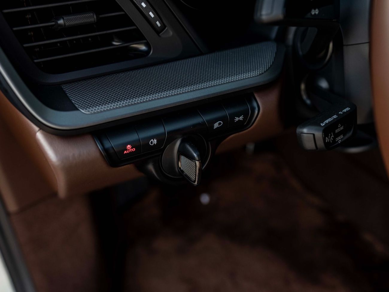 Porsche 911 Carrera S 3.0L (445 HP) Coupe