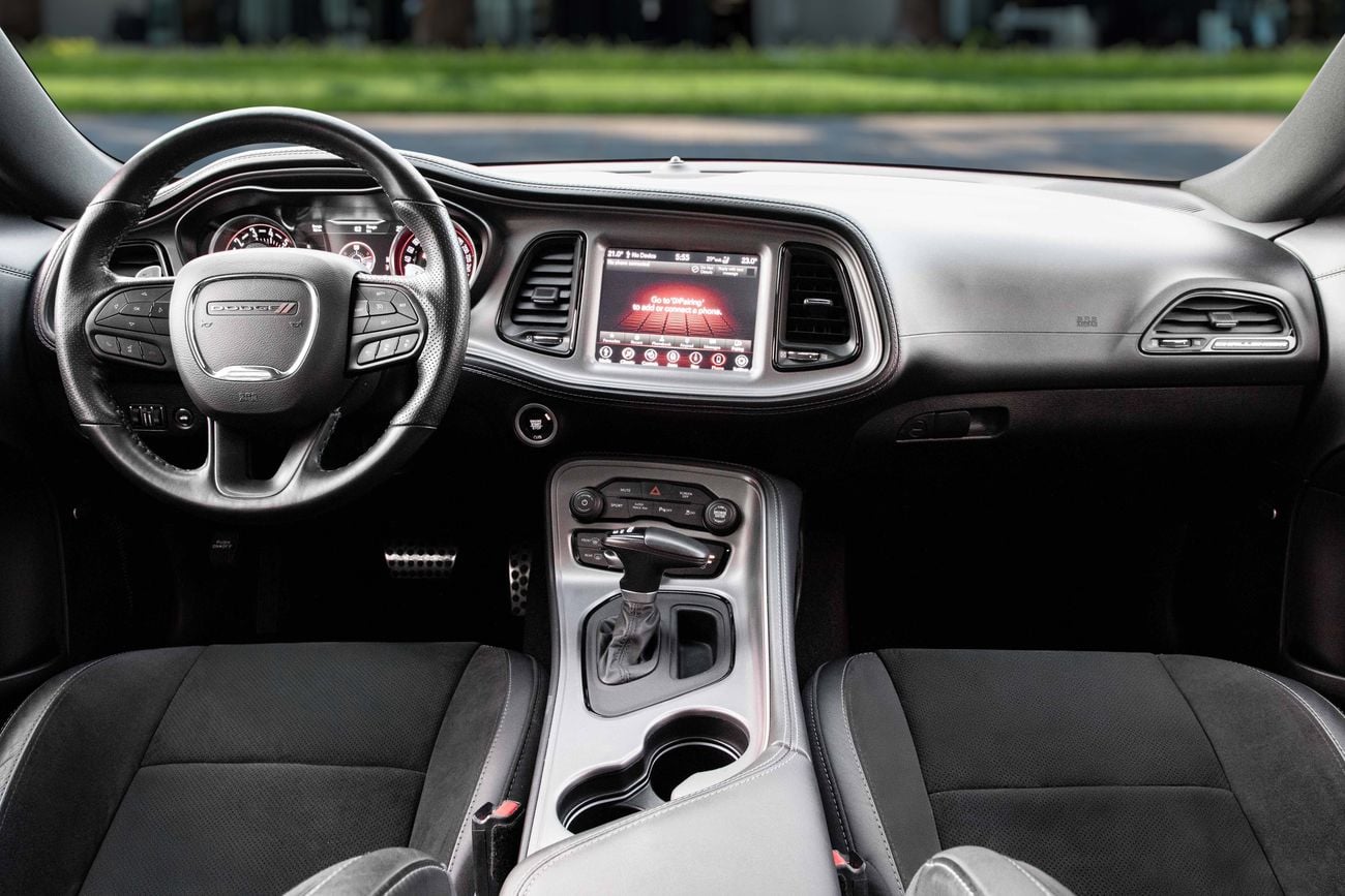 دودج تشالينجر Challenger R/T 5.7L | 3,134 P.M | 0% Downpayment | Perfect Condition!