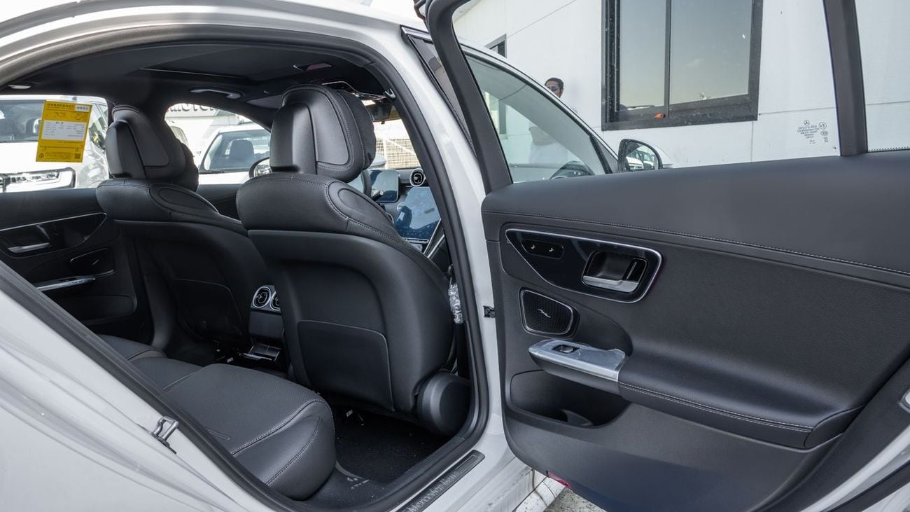 مرسيدس بنز C 200 MERCEDES BENZ C200 2.0L-2025YM